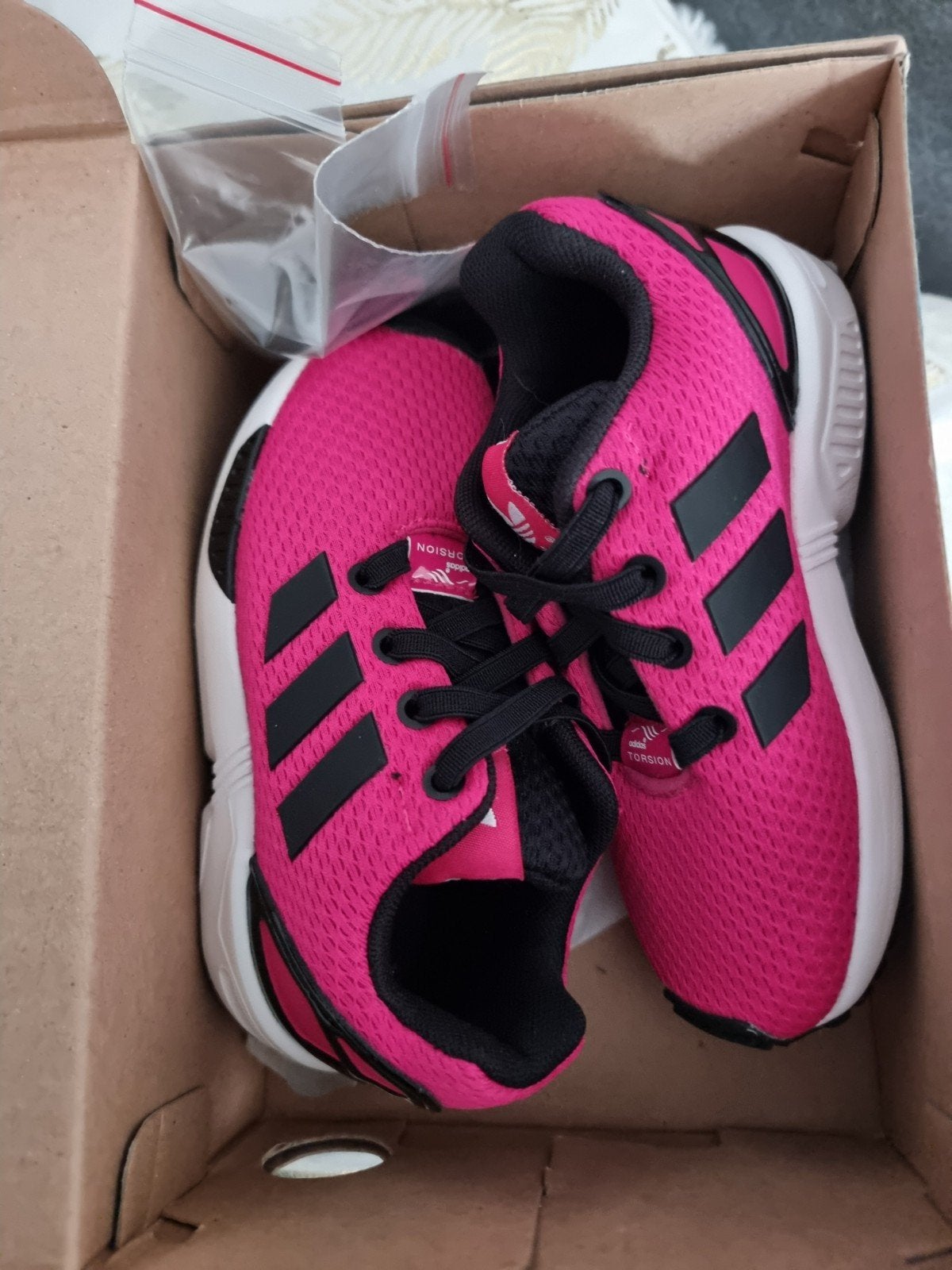 Leuke roze gymschoentjes maat 25, Adidas, Gebruikt, Meisje, Sportschoenen