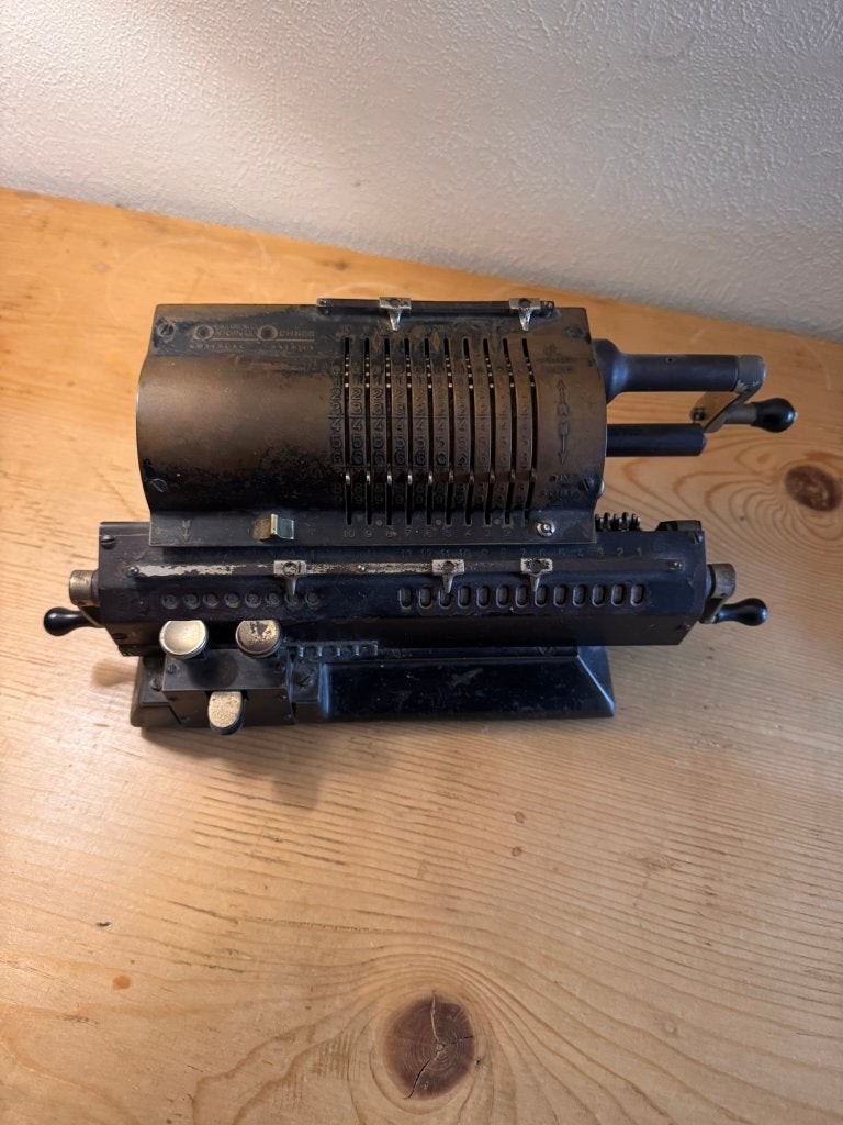 Original Odhner mechanische rekenmachine, Ophalen
