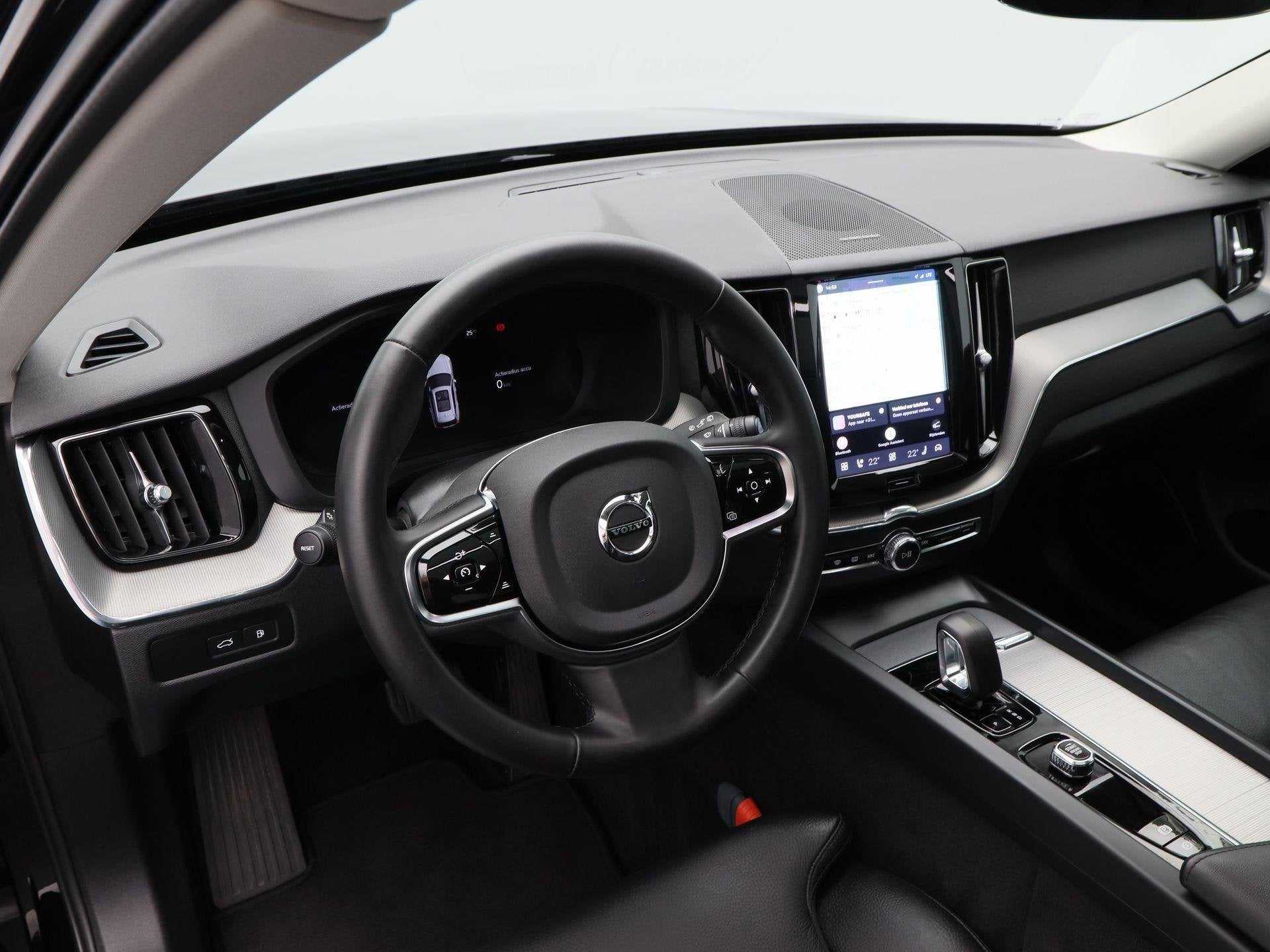 Volvo XC60 2.0 T8 455 Pk Plug-in hybrid AWD Plus Bright | Pa, Auto's, Volvo, Automaat, Gebruikt, Euro 6, 4 cilinders