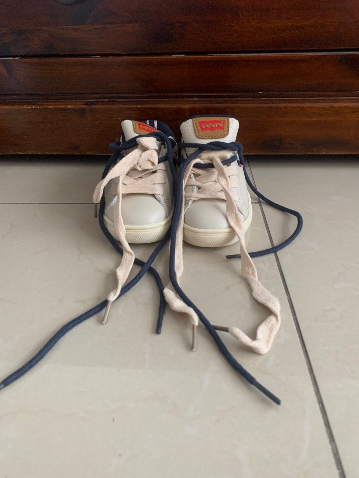 Levi’s schoen maat 26, Ophalen, Zo goed als nieuw