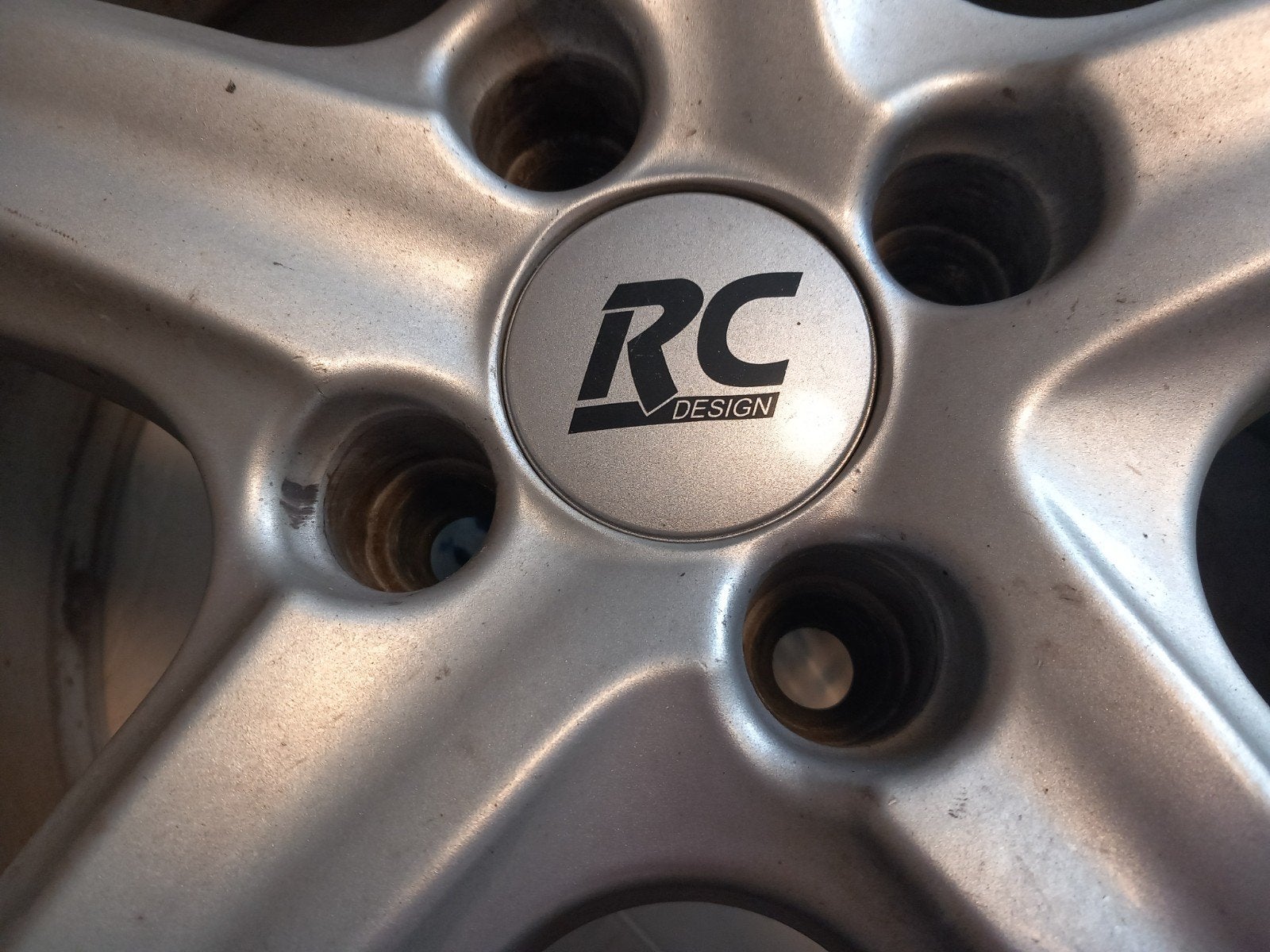 Michelin Winterbanden op RC Design Velgen 205/60 R16, Gebruikt, 16 inch, Banden en Velgen, Personenwagen