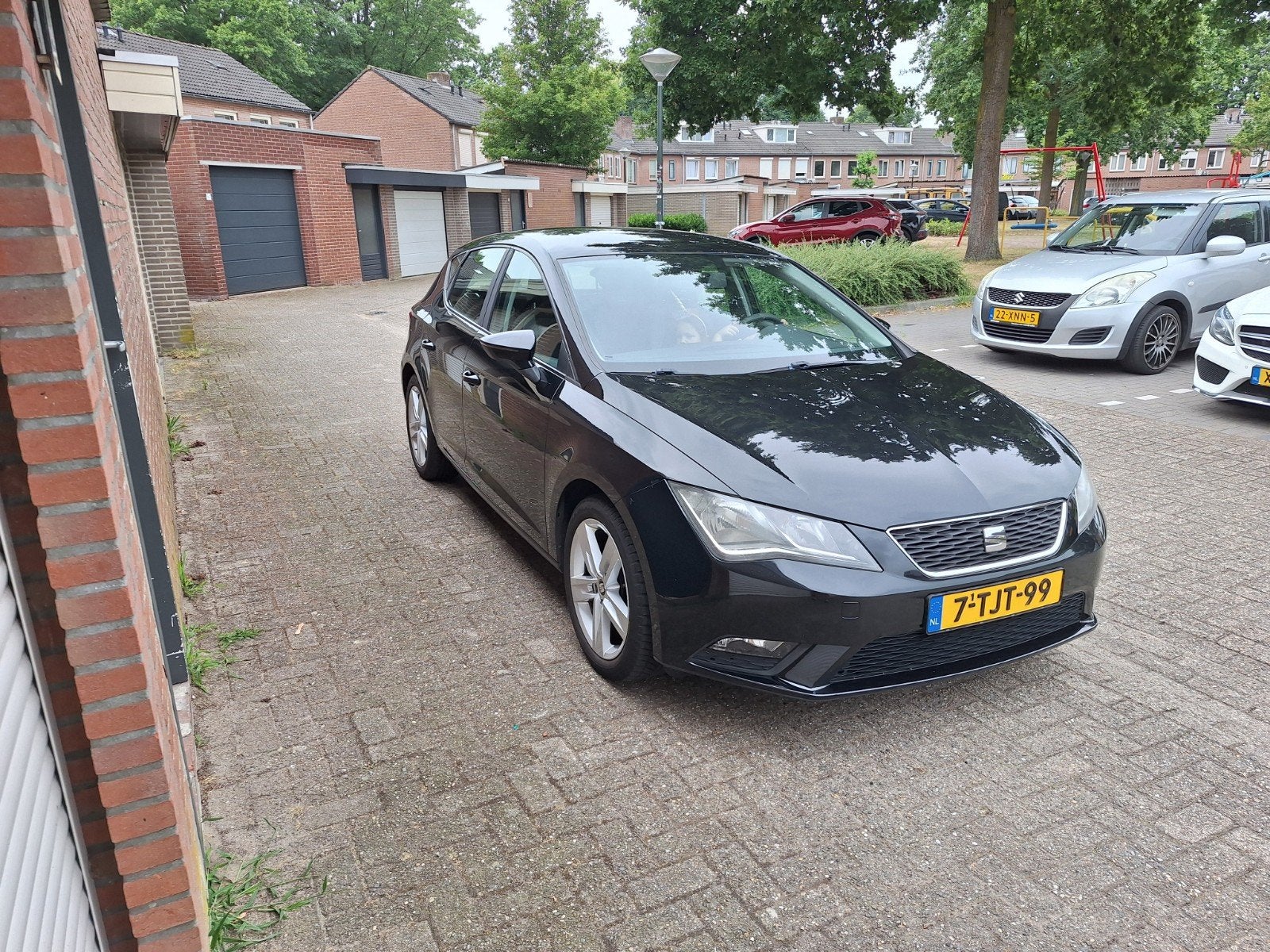 Seat Leon 1.2 TSI 135 PK 2014 Zwart, Auto's, Seat, Particulier, Leon, Airbags, Airconditioning, Bluetooth, Centrale vergrendeling