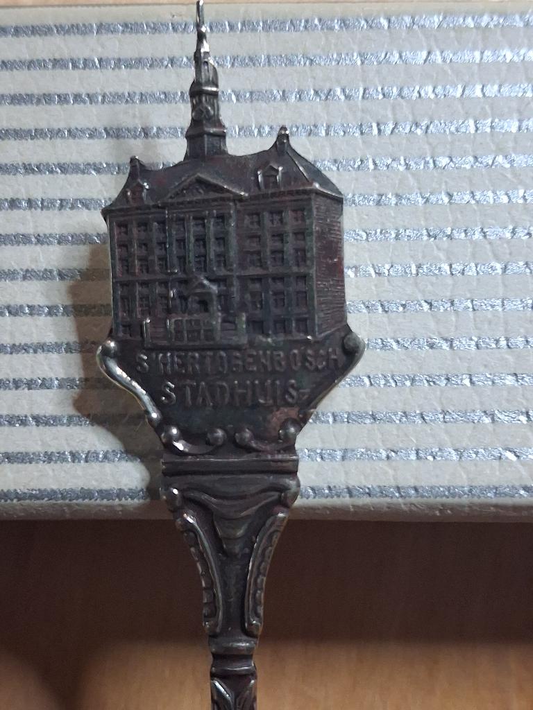 Verzilverd theelepeltje  's Hertogenbosch, Antiek en Kunst, Antiek | Bestek, Ophalen of Verzenden