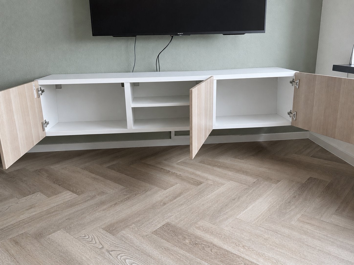 Zwevend tv-meubel met opbergruimte, Ophalen, 150 tot 200 cm, Zo goed als nieuw, Minder dan 100 cm