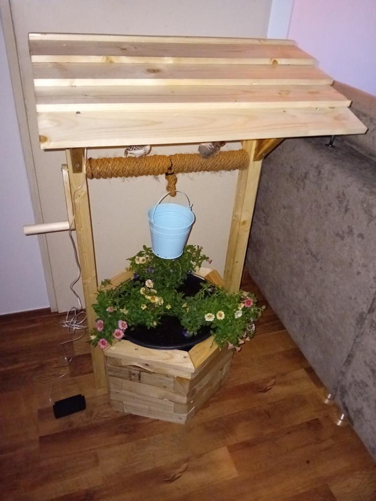 waterput plantenbak bloemen met verlichting  tuindecoratie, Tuin en Terras, Bloembakken en Plantenbakken, Ophalen, Gebruikt, Minder dan 60 cm