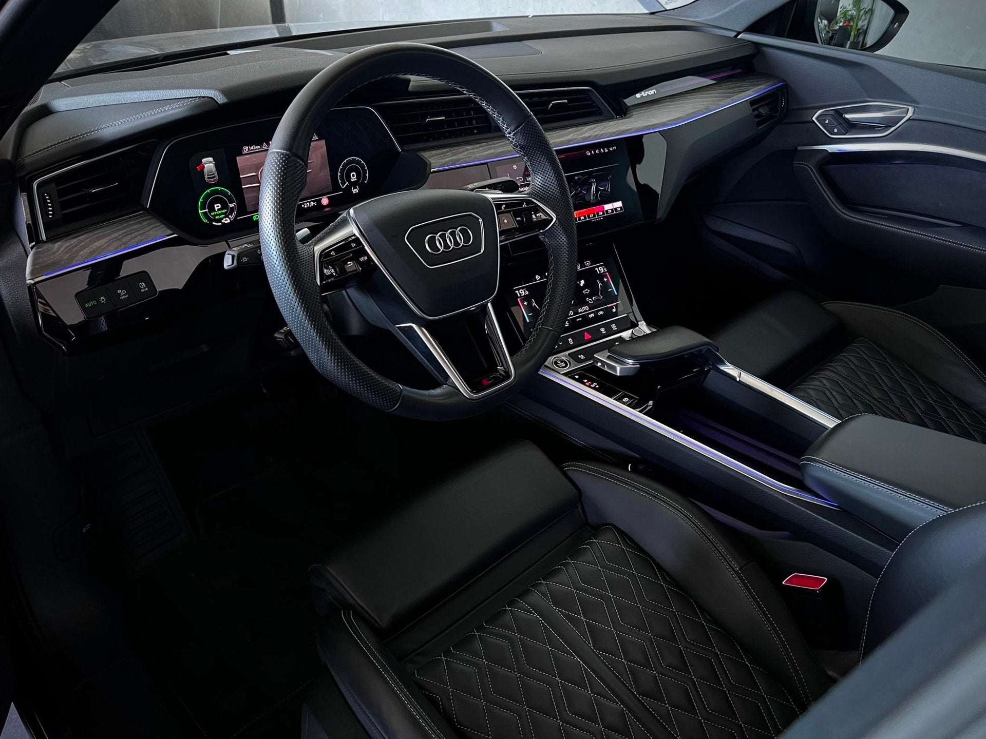 Audi E-tron Sportback 55, RS Zetels, Panodak, ACC, Trekhaak,, Auto's, Automaat, Zwart, Zwart, Leder