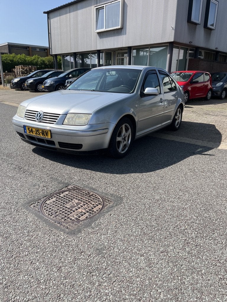 Volkswagen Bora 2.0 Comfortline Clima enz. Apk 24-08-2026 (p, Auto's, Volkswagen, Gebruikt, Bora, 4 cilinders, 1984 cc