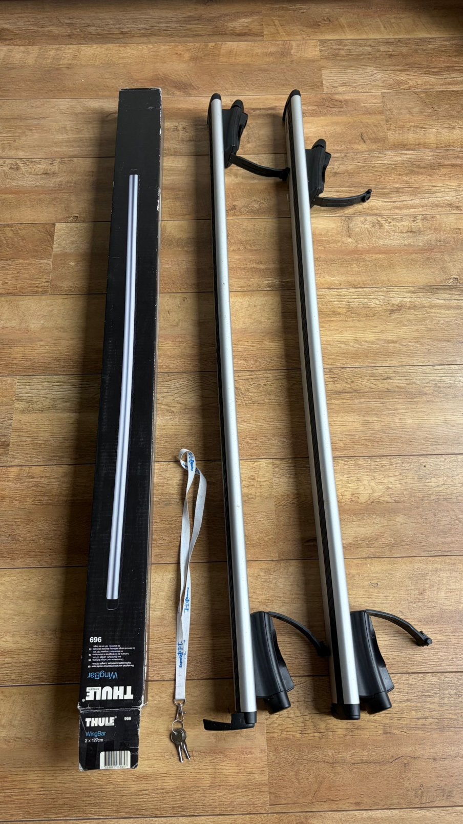 Thule wingbar 127cm en oversize rail foot, Auto diversen, Dakdragers, Ophalen, Zo goed als nieuw