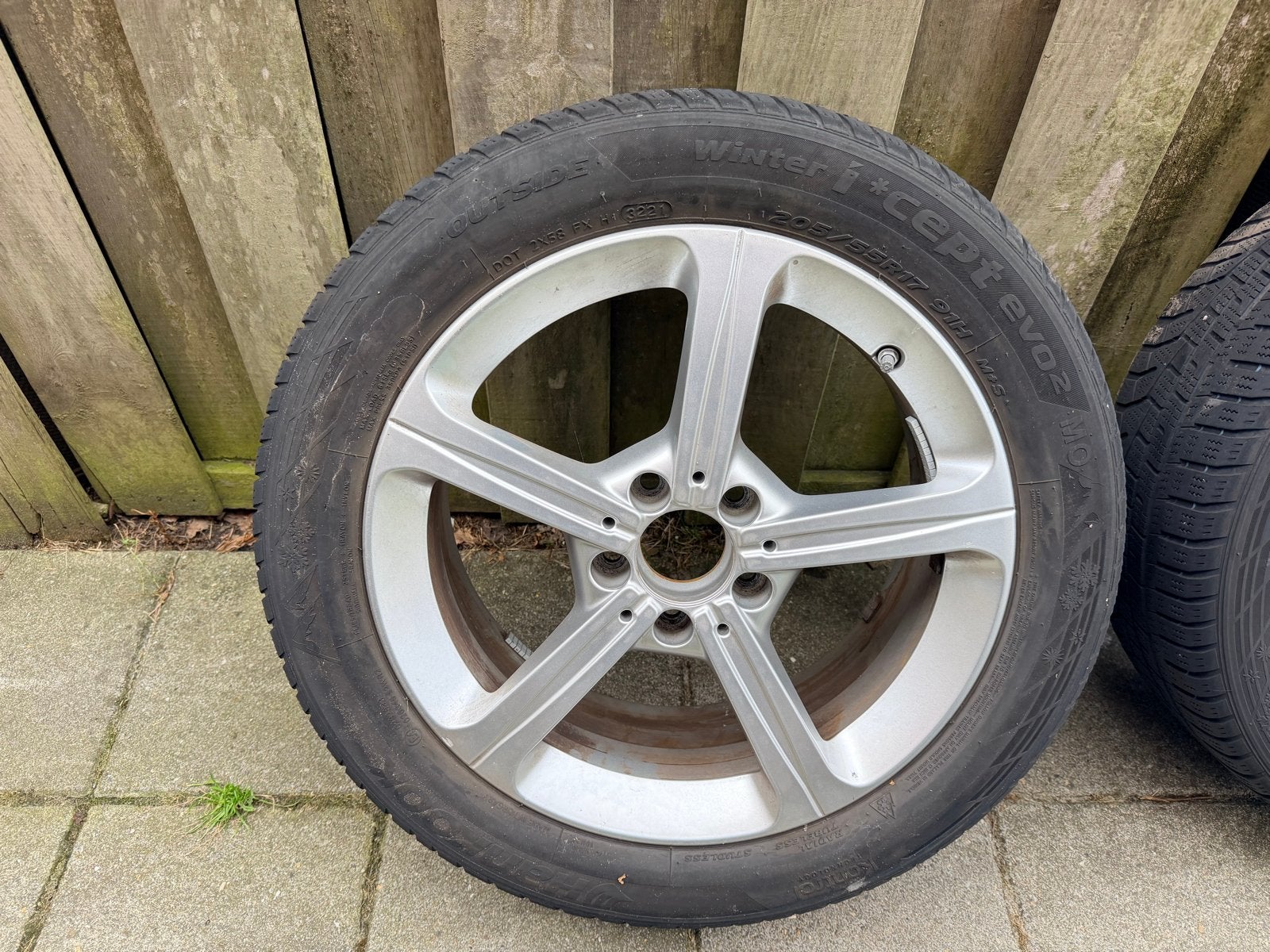 Winterbanden met mercedes velgen 205/55R17 91H, Auto-onderdelen, Ophalen, Gebruikt, Banden en Velgen, 17 inch