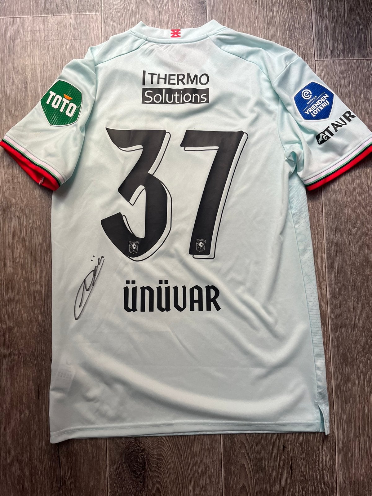 Fc twente matchworn uitshirt van Naci Ünüvar seizoen 24/25., Maat S, Ophalen of Verzenden, Gebruikt, Shirt