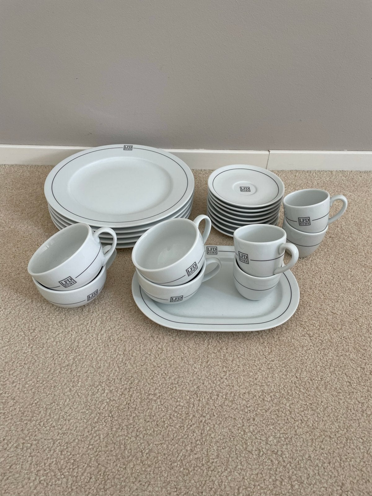 Servies van LFD Home, Ophalen, Overige merken, Keramiek, Zo goed als nieuw