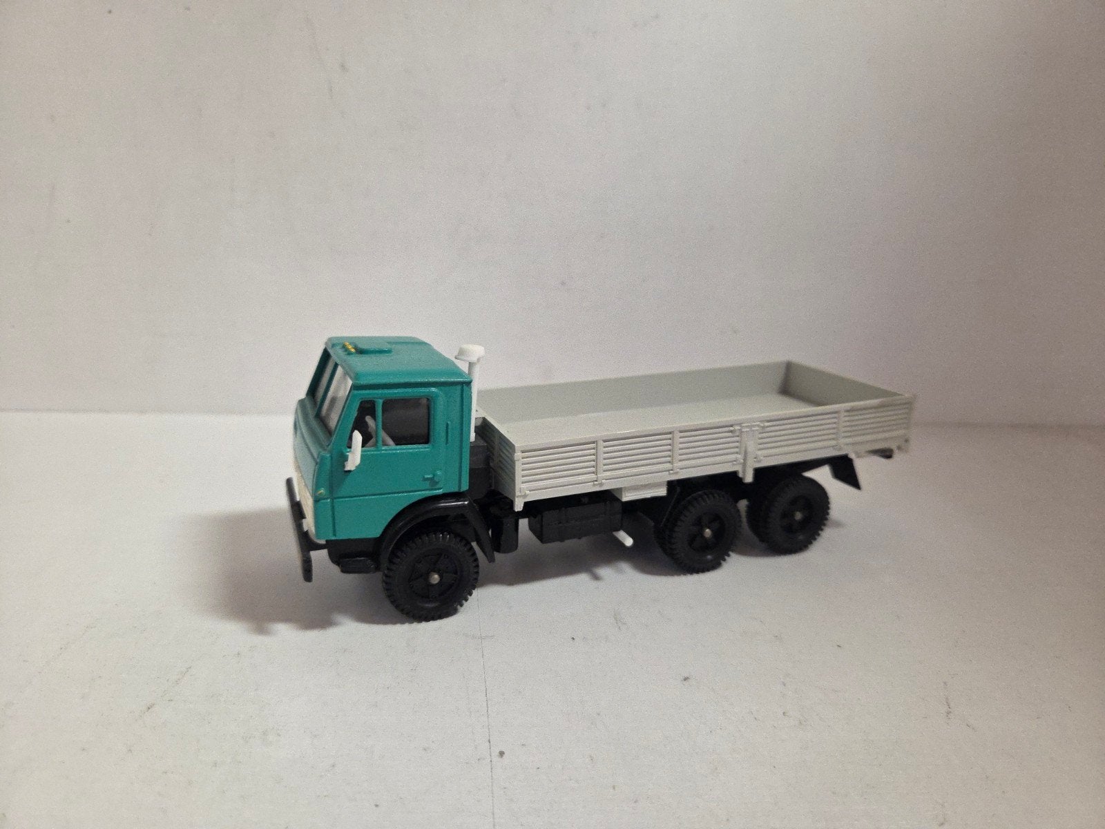 Novoexport Kamaz 1:43, Hobby en Vrije tijd, Modelauto's | 1:43, Overige merken, Auto, ., Ophalen of Verzenden