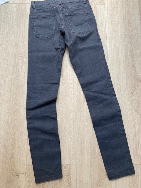 Skinny (26, COS), COS, Ophalen of Verzenden, Zo goed als nieuw, W27 (confectie 34) of kleiner