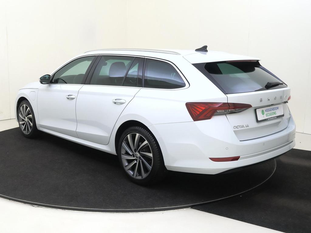 Skoda Octavia Combi 1.4 TSI iV PHEV Business Edition | SoH 9, 12 maanden, Stof, Gebruikt, Wit