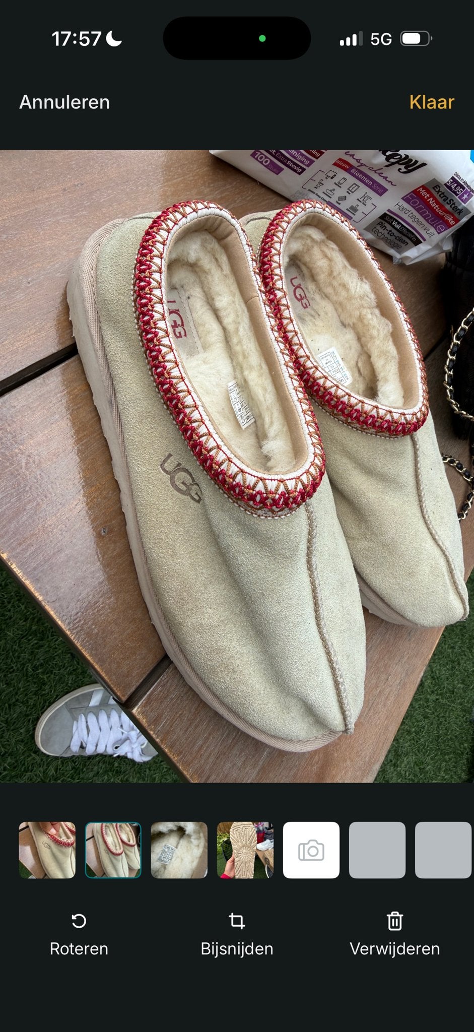 UGG Tasman pantoffels - Zo goed als nieuw maat 41, Ophalen of Verzenden, Zo goed als nieuw, Beige, Pantoffels of Sloffen