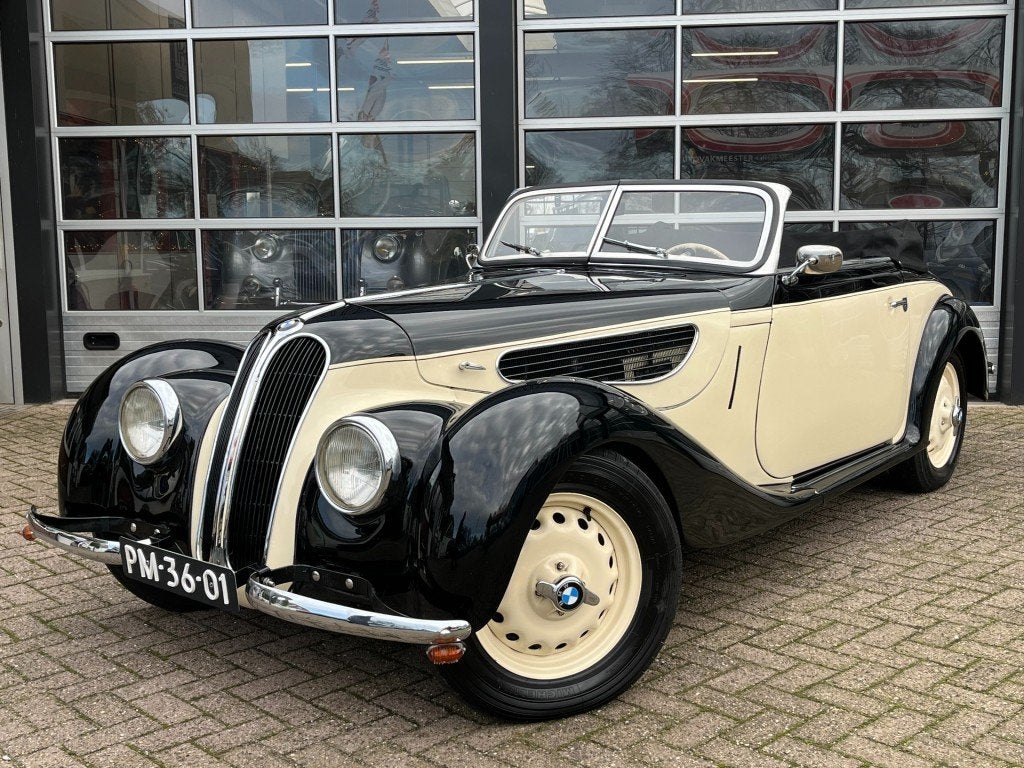 Bmw 3-SERIE 327 / 28 cabriolet / 6 Cil / Vleugelwielmoer / B, 1971 cc, Cabriolet, Zwart, Bedrijf