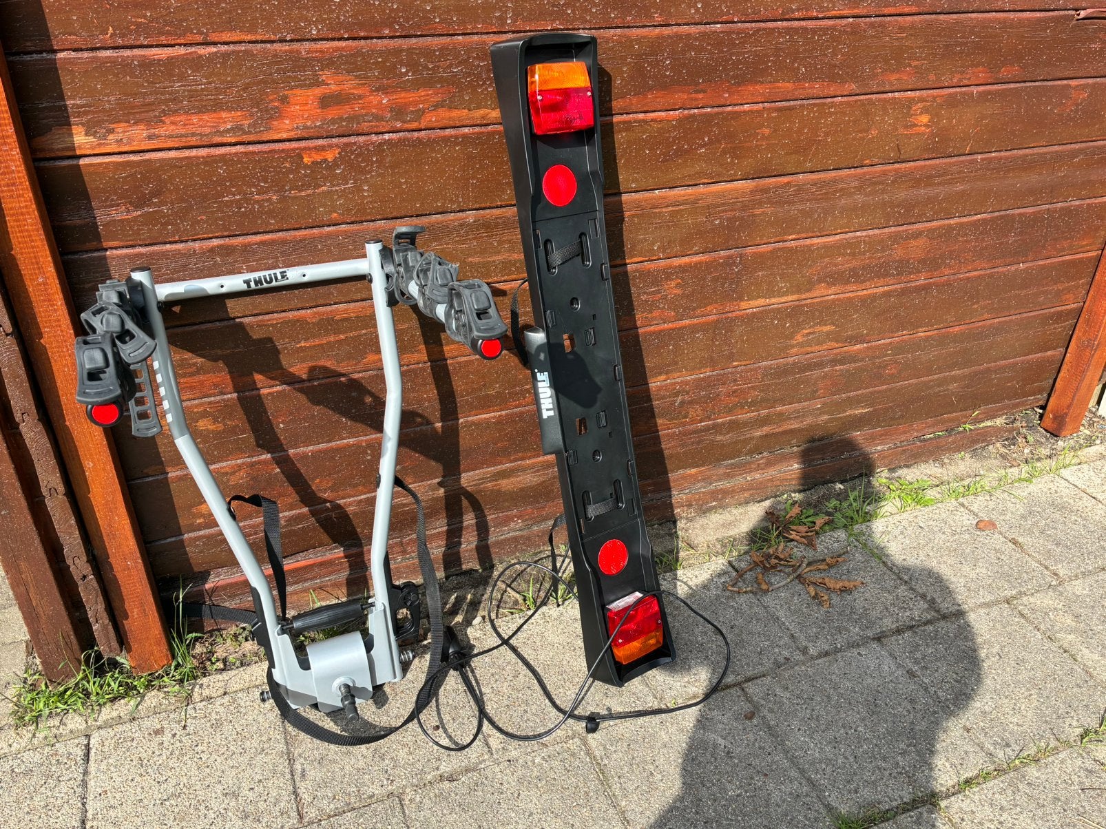 Thule hangon fietsendrager en lichtbalk, Ophalen, Zo goed als nieuw, Achterklepdrager