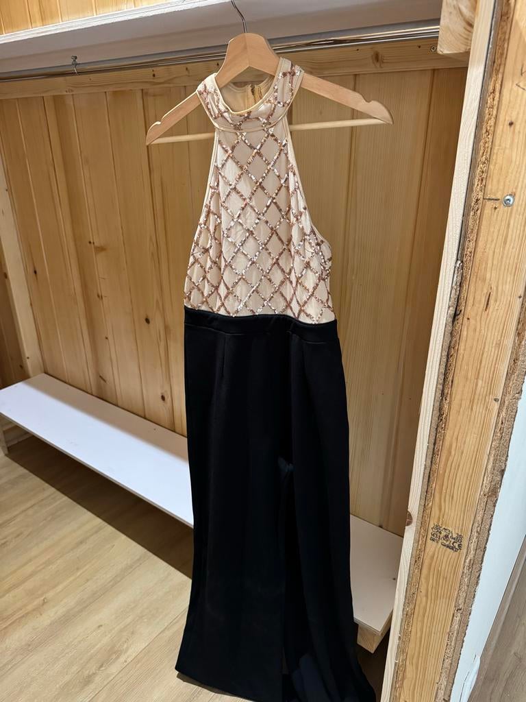 Chique jumpsuit maat M met gouden lovertjes, Kleding | Dames, Jumpsuits, Ophalen, Zo goed als nieuw, Maat 38/40 (M), Zwart