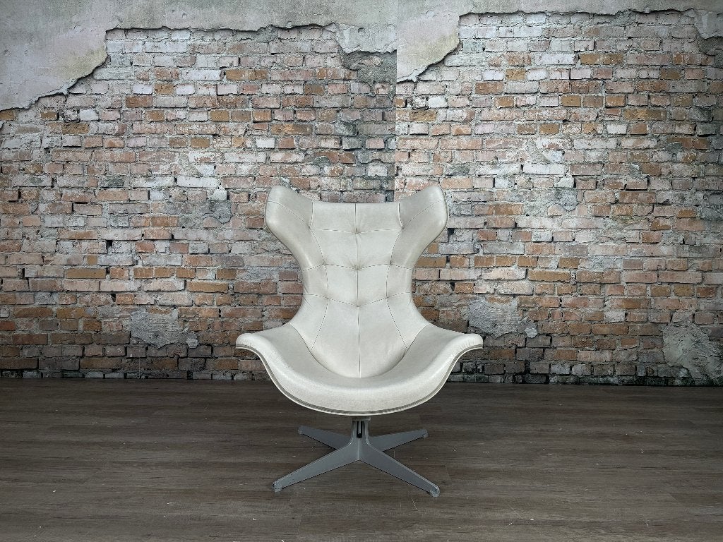 Poltrona Frau Regina Swivel Chair bij TheReSales, Huis en Inrichting, Fauteuils, Ophalen, Design, 75 tot 100 cm, Zo goed als nieuw