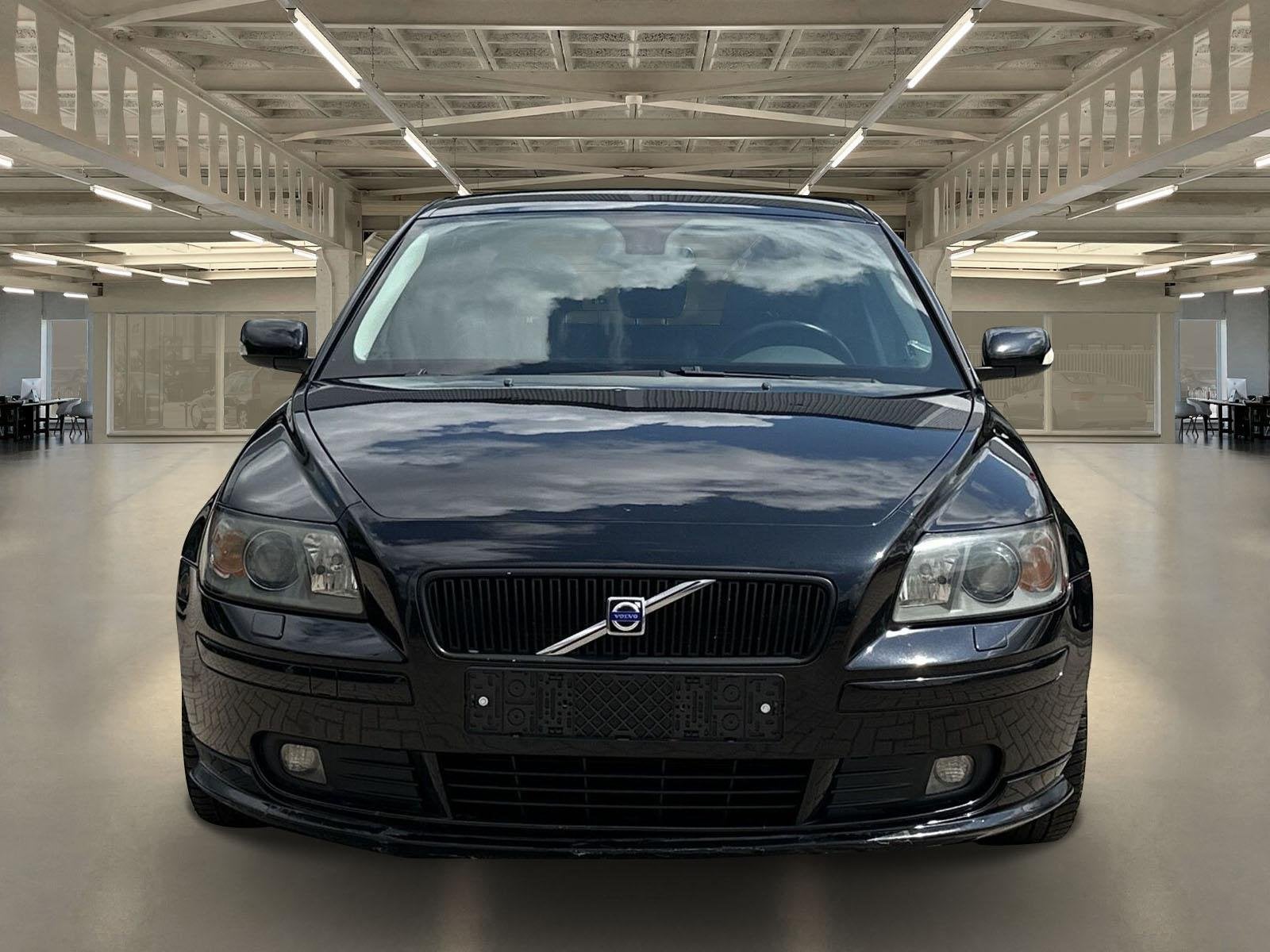 Volvo V50 2.4i Kinetic Incl. BTW, Rijklaar+garantie Dealer a, Stof, Gebruikt, Zwart, 11 km/l