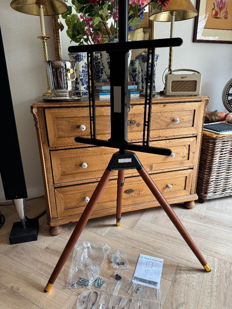 WORLDLIFT Tripod TV Stand met Schildersezeldesign, Audio, Tv en Foto, Televisiebeugels, Ophalen of Verzenden, Nieuw