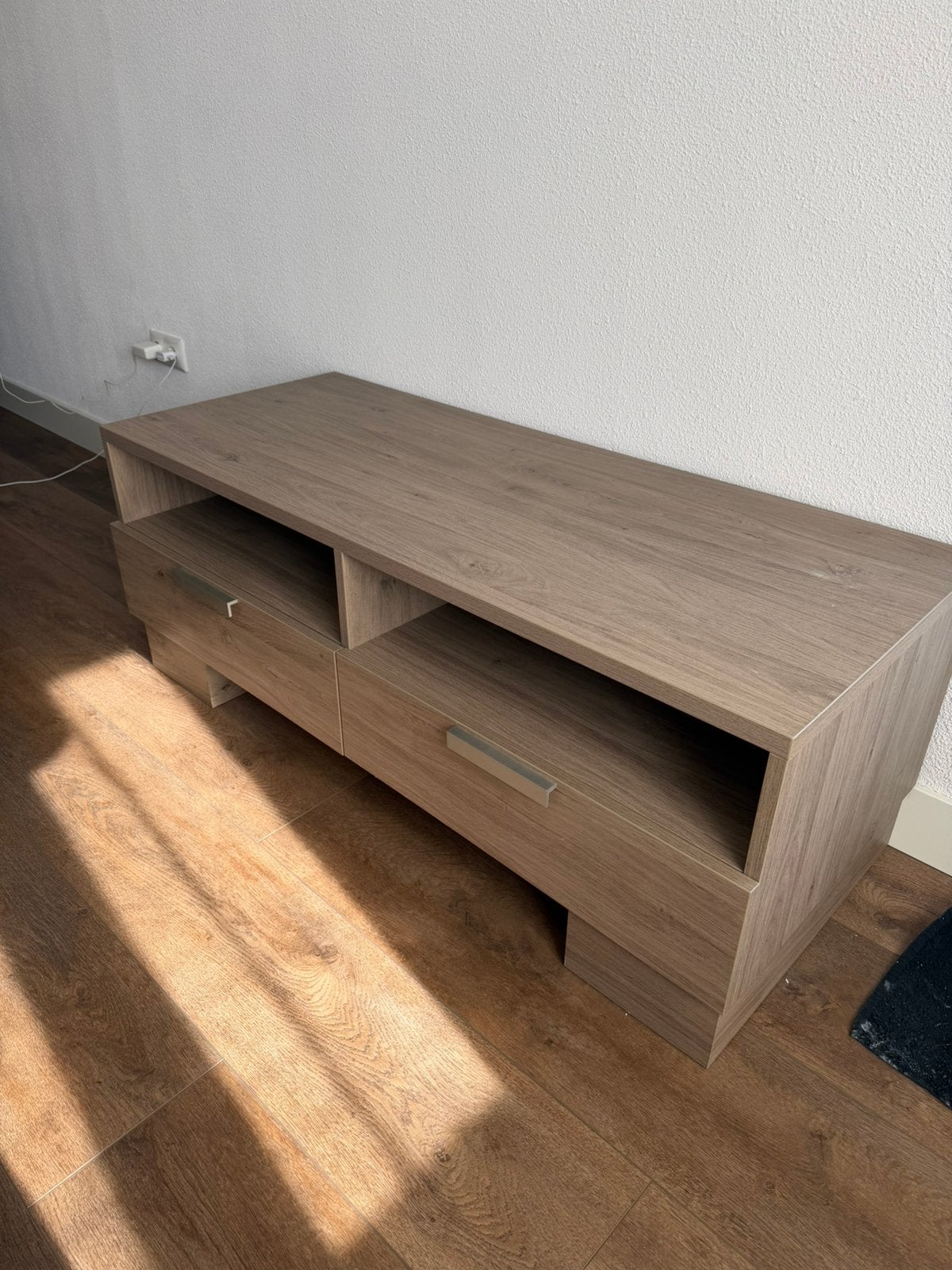 Tv meubel kastje, Ophalen