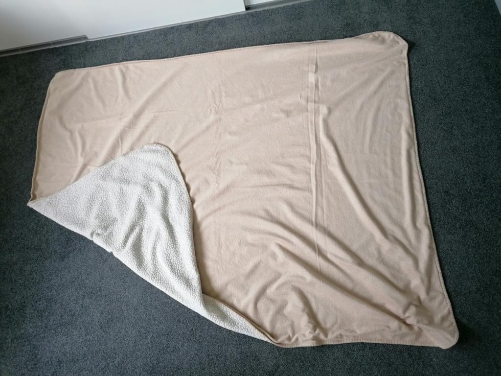 Gratis op te halen fleece deken met zachte binnenkant, Huis en Inrichting, Slaapkamer | Beddengoed, Ophalen, Gebruikt, Eenpersoons