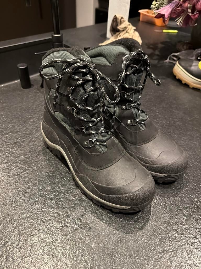 Warme winterlaarzen - Maat 45, Ophalen of Verzenden, Zo goed als nieuw, Zwart, Boots