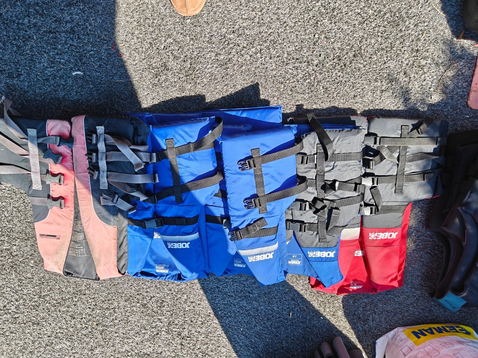 Reddingsvesten / Zwemvesten voor watersport - Diverse maten, Watersport en Boten, Watersportkleding, Ophalen, Gebruikt, Jobe, Helly Hansen