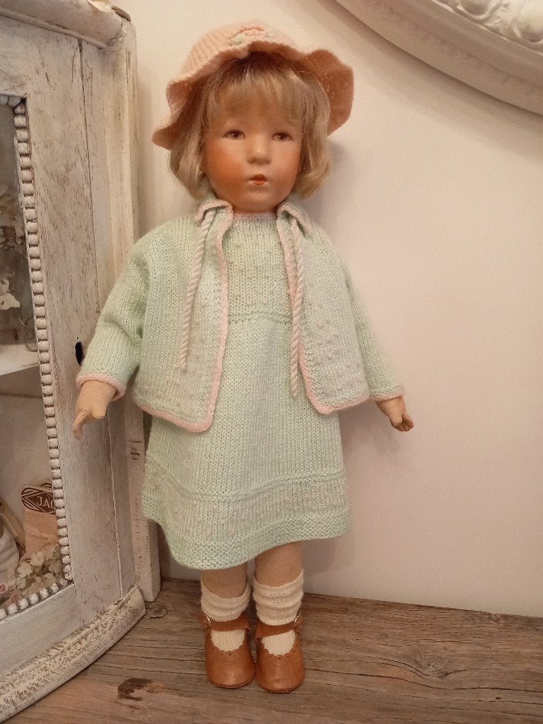 Vintage 3 delig poppen setje jaren 50 uit Frankrijk., Verzamelen, Poppen, Ophalen of Verzenden, Zo goed als nieuw, Kleertjes