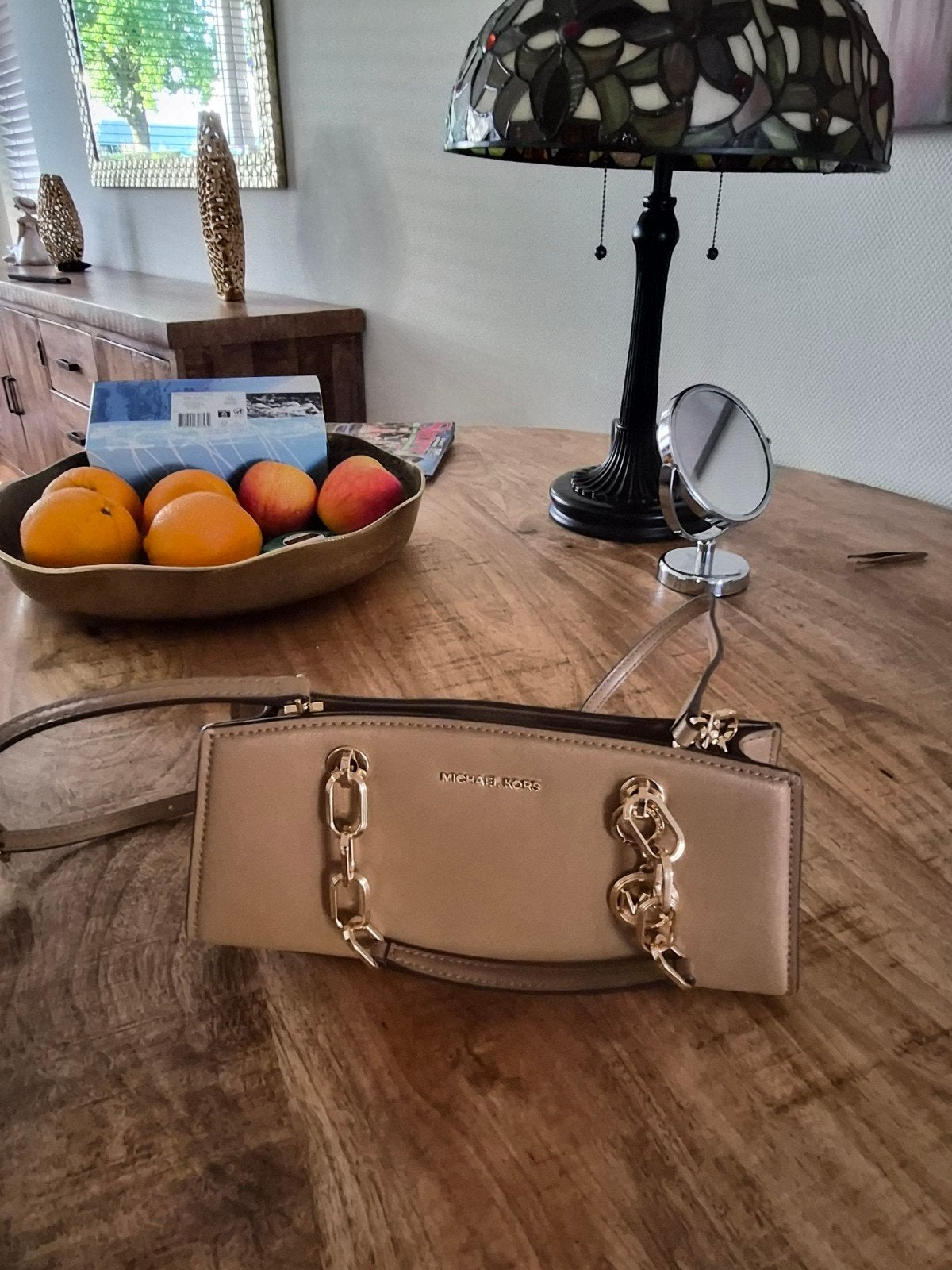 Michael Kors Schoudertasje - Beige met Gouden Details, Ophalen of Verzenden
