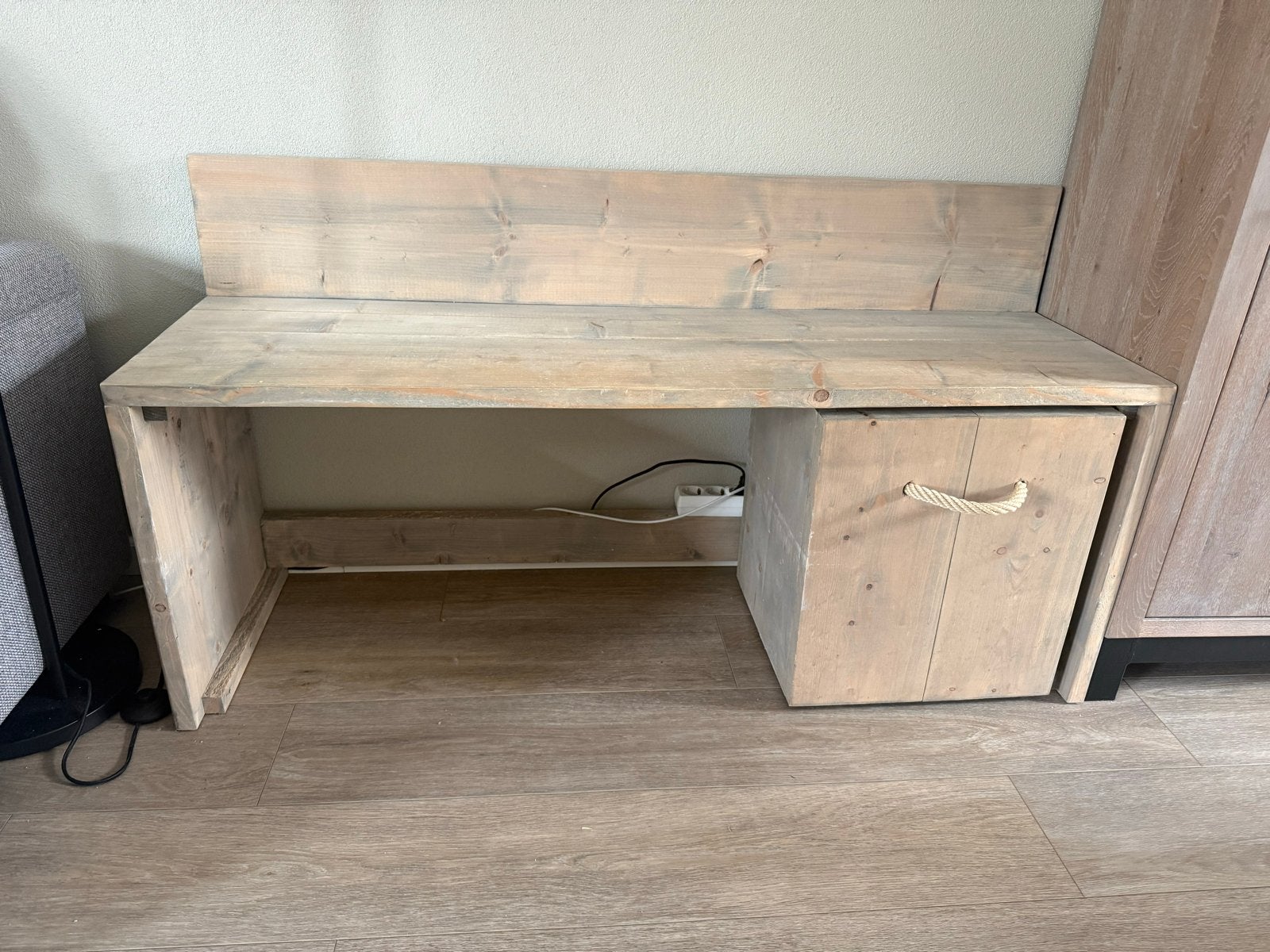 Kinder speel-/kleurtafel met achterwand, Ophalen, Gebruikt