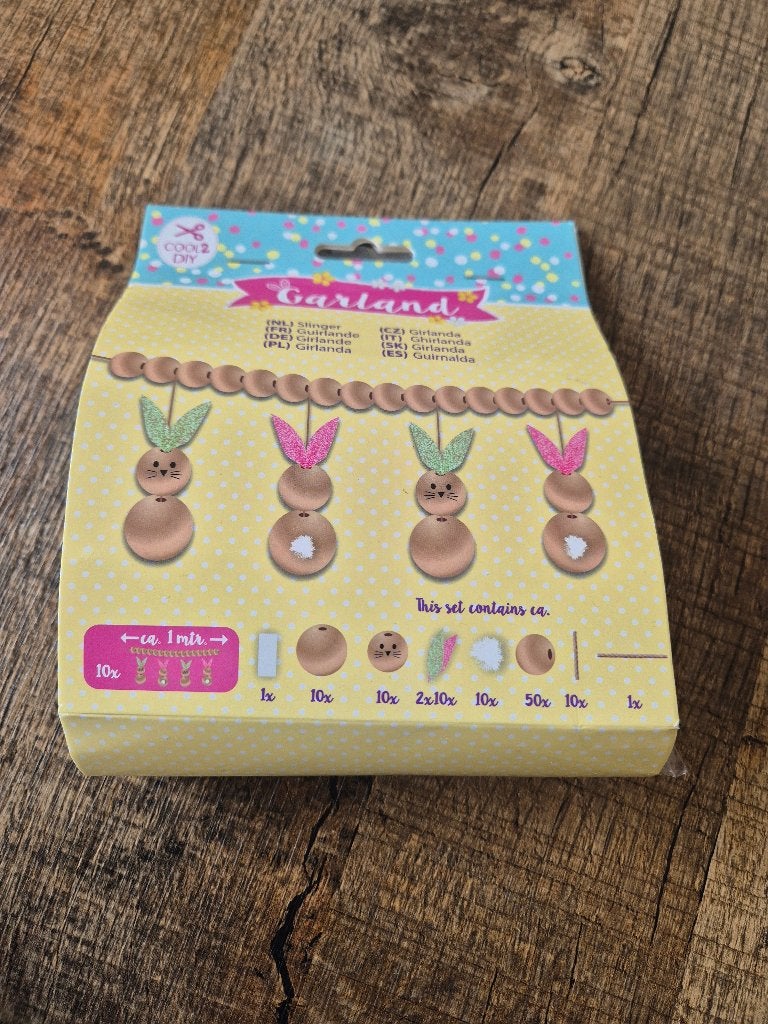 Pasen - houte kralen sling ca 1 meter, Ophalen of Verzenden, Nieuw