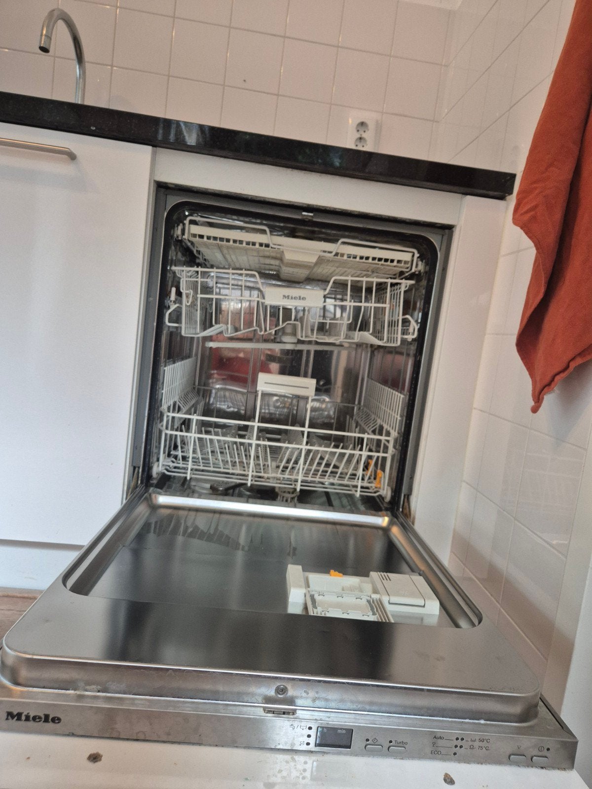 Miele vaatwasser inbouw, Witgoed en Apparatuur, Ophalen, Inbouw, Minder dan 85 cm