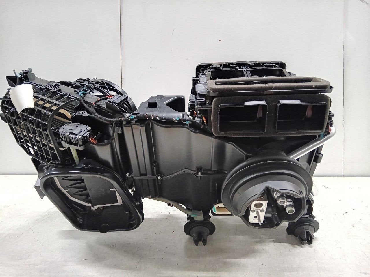 Kachelhuis BMW iX, Onderdelen@venauto.nl, Van der Ven Autorecycling B.V., Gebruikt, Ettenseweg 76, 4706 PB Roosendaal, The Netherlands