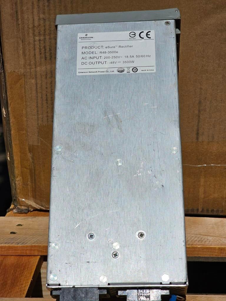 Voeding 48V 3500W Emerson met connectors (LEES TEKST), Ophalen of Verzenden