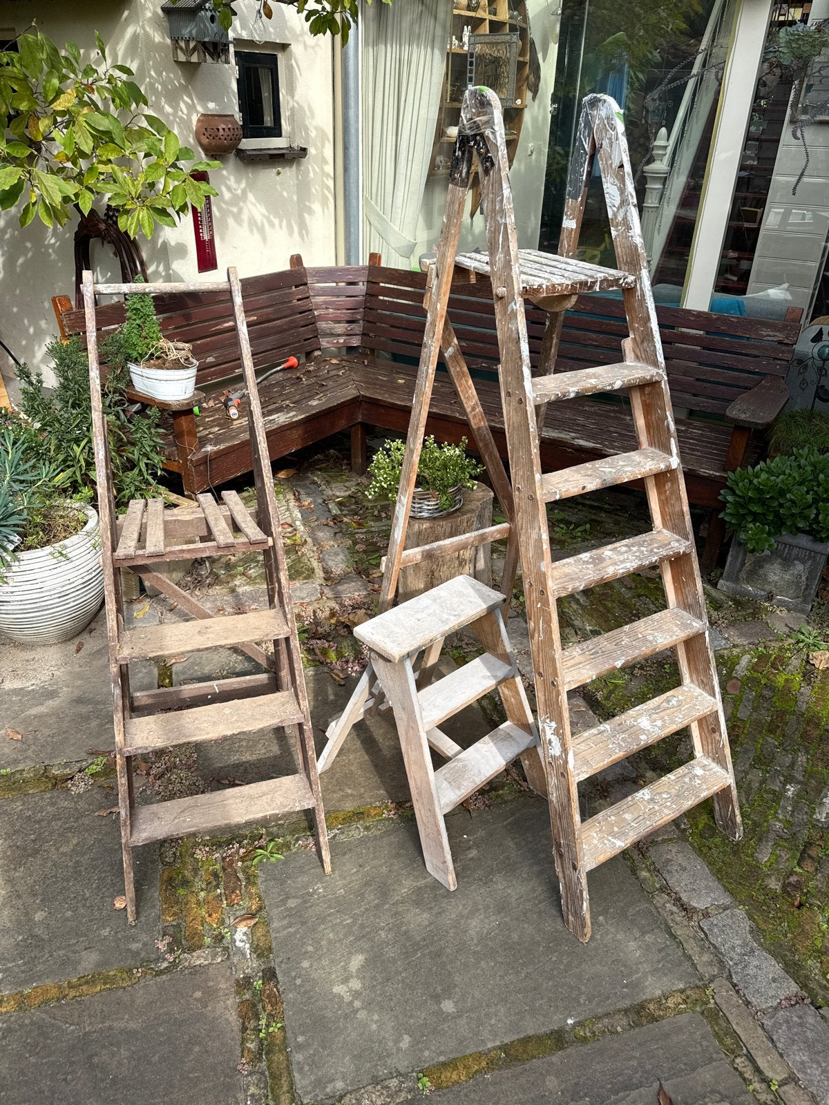 Set van 3 Vintage Houten Trappen, Doe-het-zelf en Verbouw, Ophalen, Gebruikt, Ladder, Opvouwbaar of Inschuifbaar