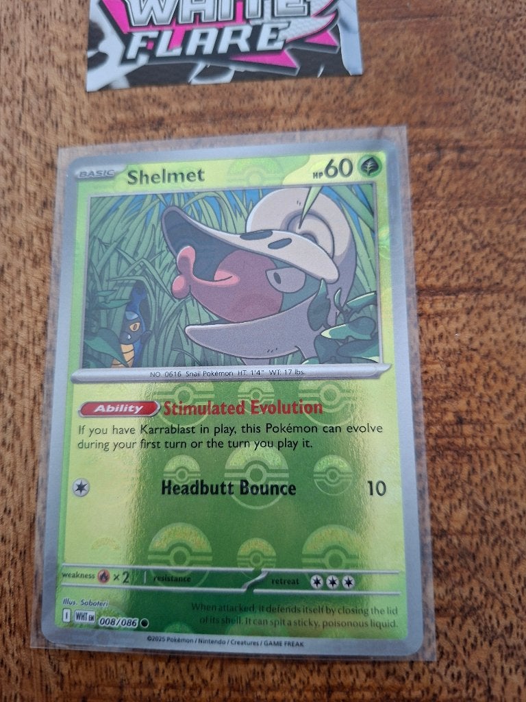 Pokemon Shelmet (pokeball) (008/082) – White Flare, Ophalen of Verzenden, Nieuw, Losse kaart, Foil