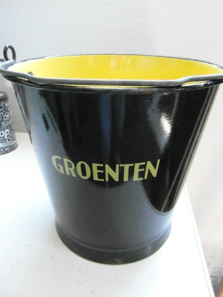 Groenten emmer, Ophalen