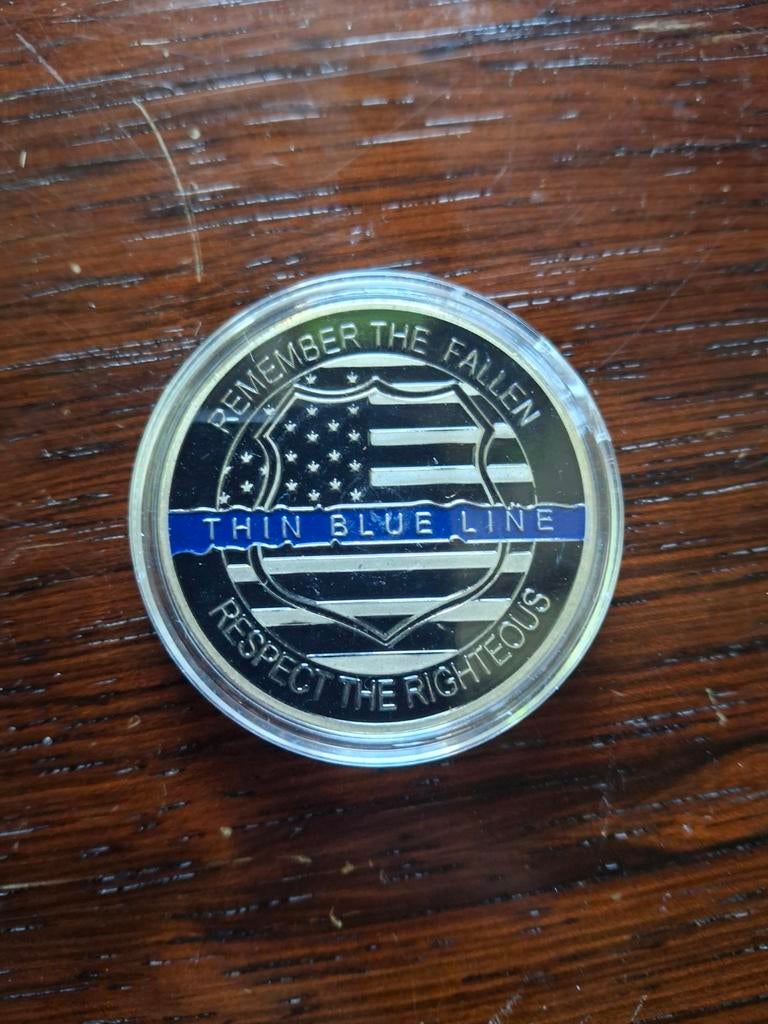Thin Blue Line Challenge Coin - Politie Eerbetoon, Ophalen of Verzenden, Overige soorten, Amerika, Overige typen