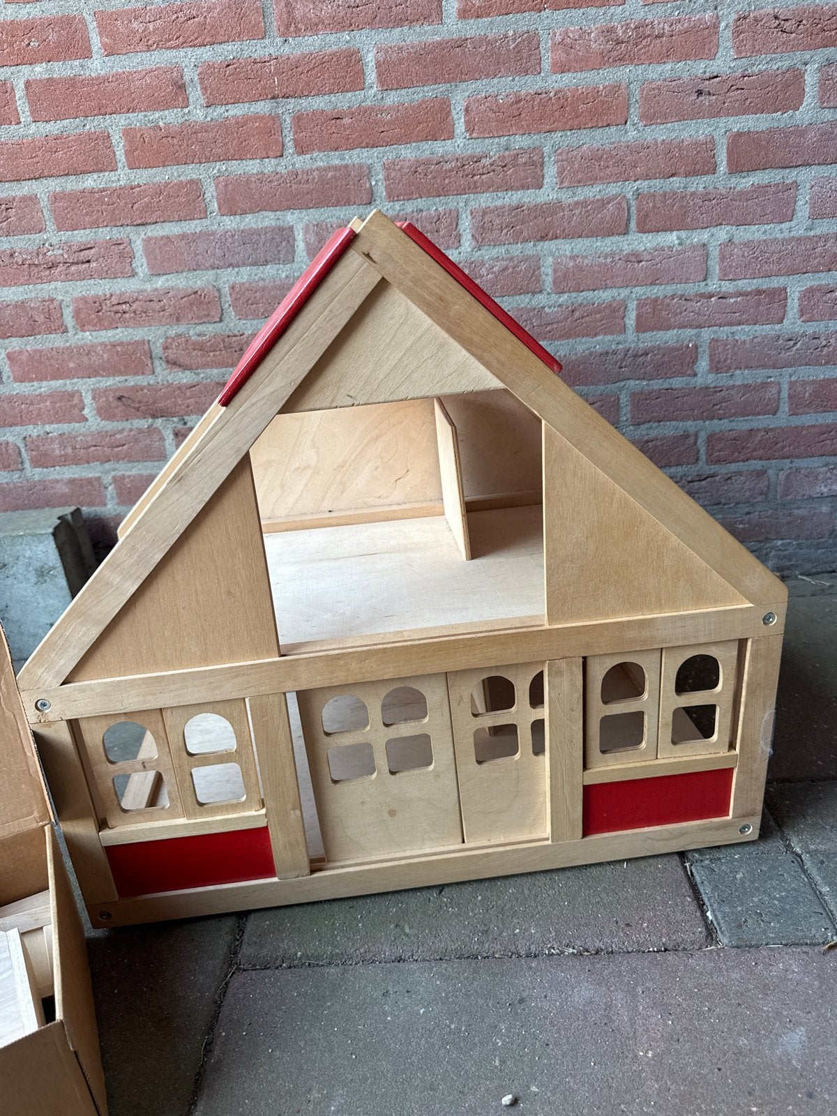 Houten Poppenhuis met Meubels - Zo goed als nieuw, Ophalen, Zo goed als nieuw, Poppenhuis