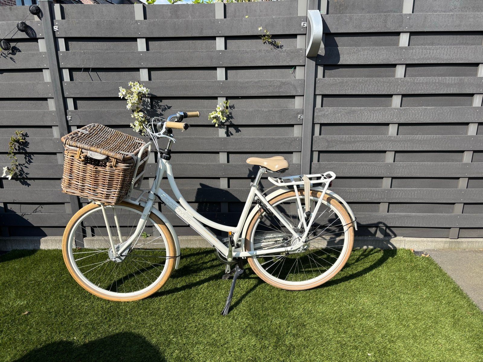 Als nieuw Batavus Diva damesfiets, Fietsen en Brommers, Fietsen | Dames | Damesfietsen, Ophalen, (Extra) lage instap, Velgrem
