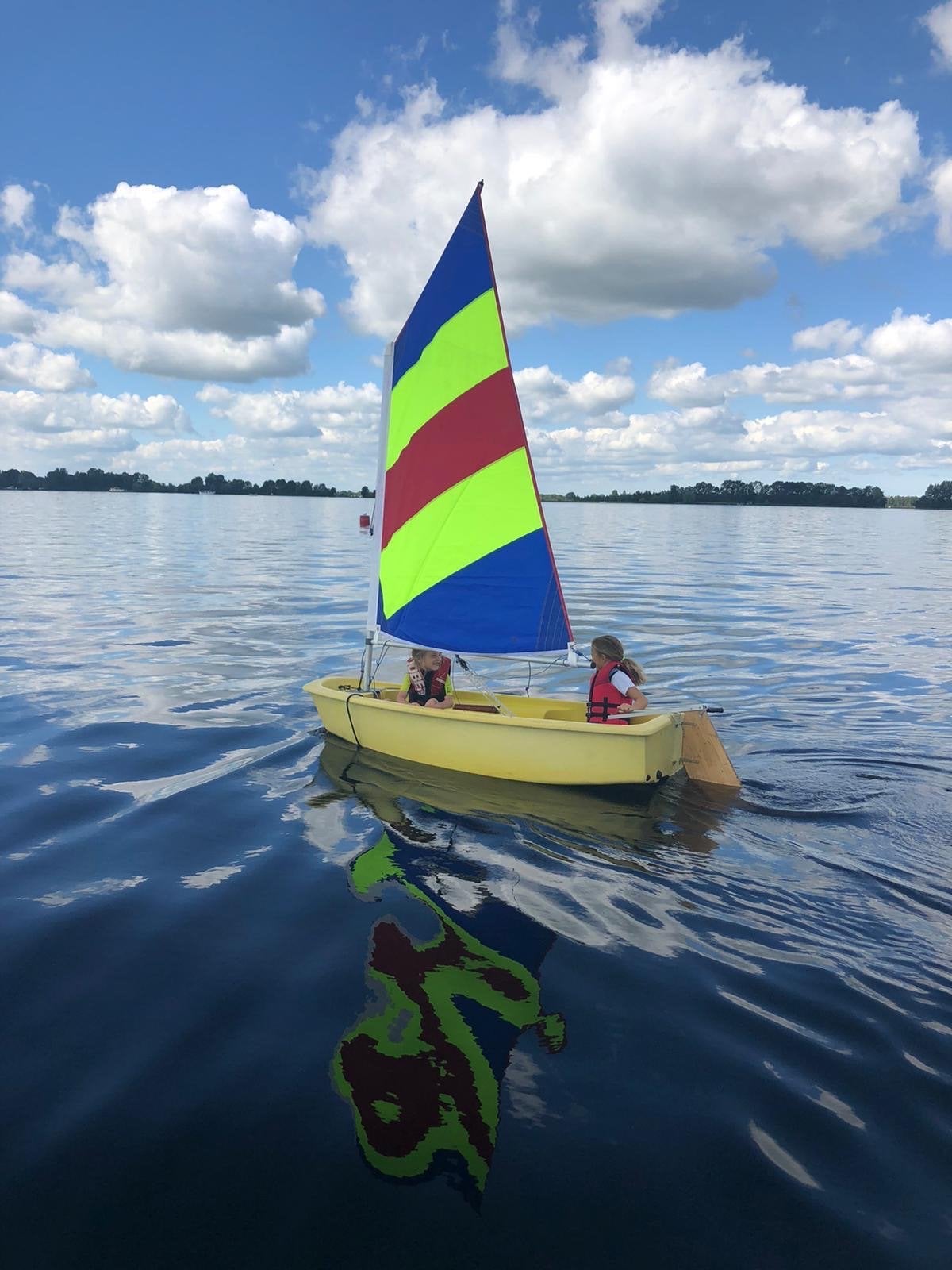 Nette Optimist Zeilboot - Ideaal voor Beginners, Watersport en Boten, Zeilen en Zeiltoebehoren, Gebruikt, Ophalen of Verzenden