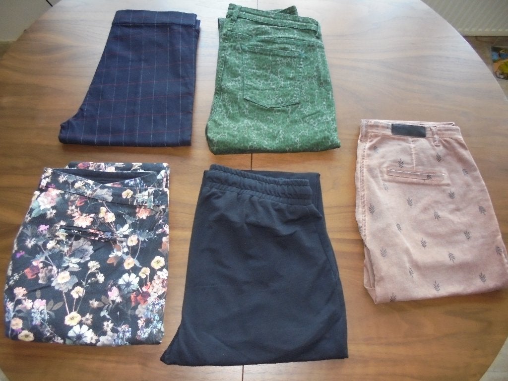 5 broeken div maat 42, Overige kleuren, WE, Maat 42/44 (L), Ophalen of Verzenden