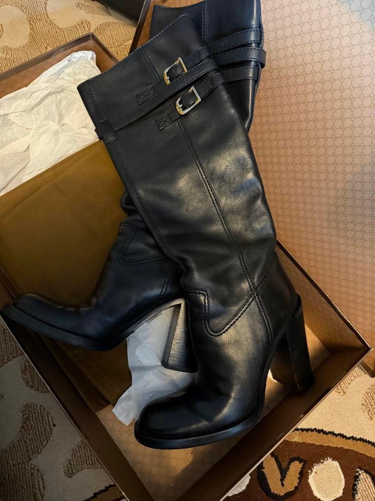 Elegante Gucci Laarzen, Kleding | Dames, Schoenen, Zo goed als nieuw, Hoge laarzen, Zwart, Ophalen of Verzenden
