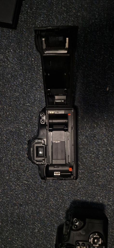 Canon EOS 300D & Canon EOS 1000F N Spiegelreflexcamera's, Audio, Tv en Foto, Fotocamera's Digitaal, Gebruikt, Spiegelreflex, Canon