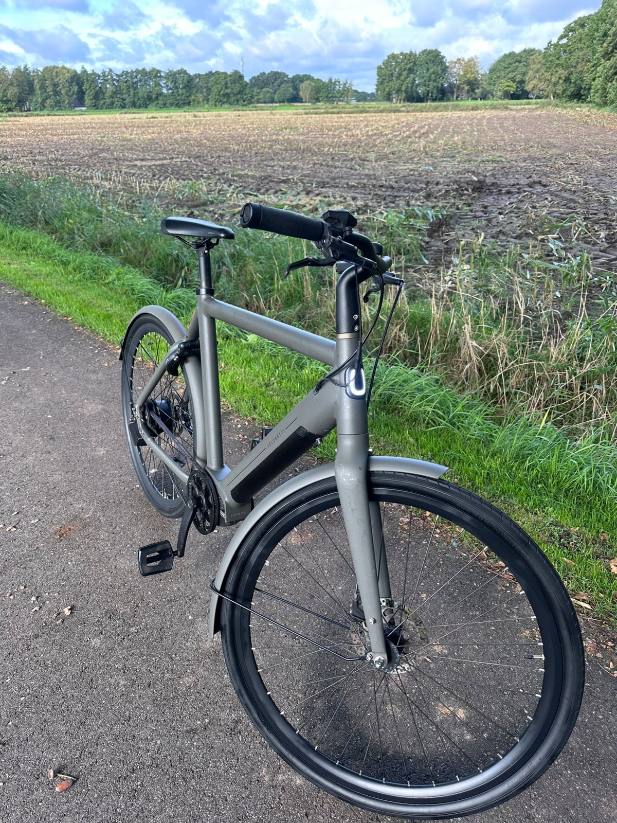 Veloretti Ace One – Graphite – zeer goede staat, 28 inch, Gebruikt, 57 tot 61 cm, Meer dan 20 versnellingen