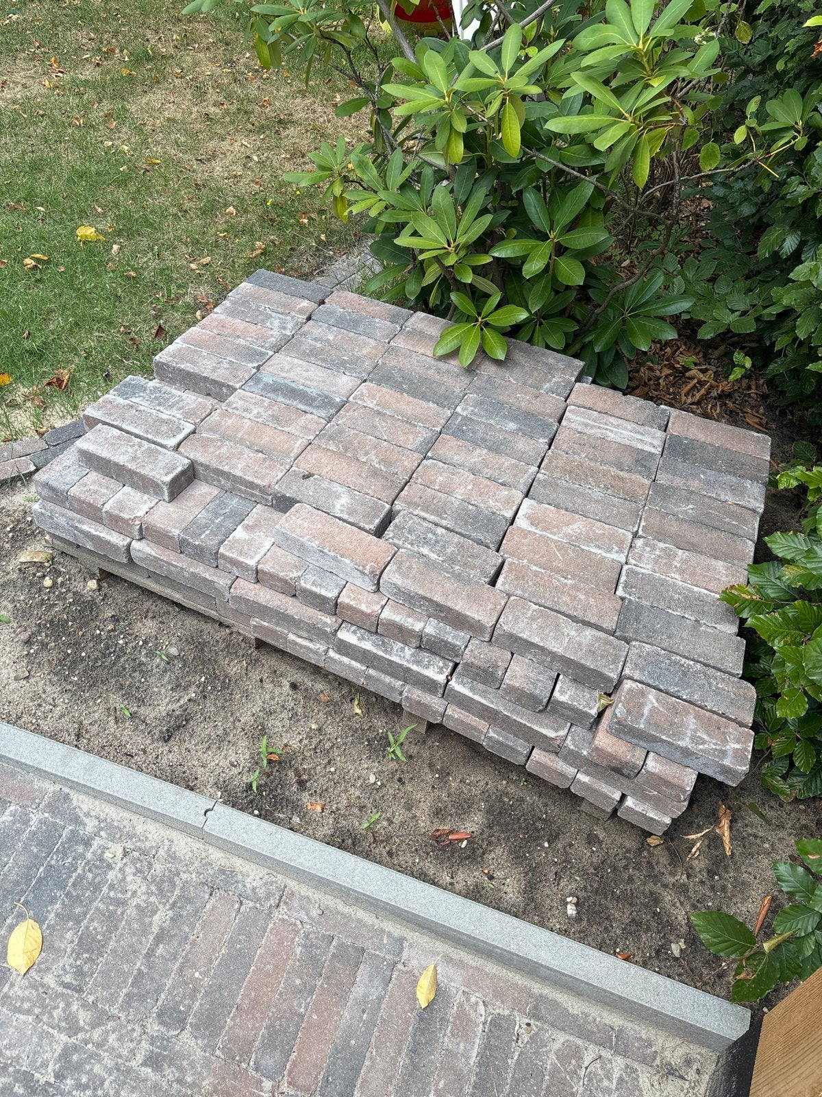 GRATIS! Nieuwe Waaltjes (beton getrommeld) +\- 4m2, Ophalen, Klinkers, Nieuw, Minder dan 5 m²