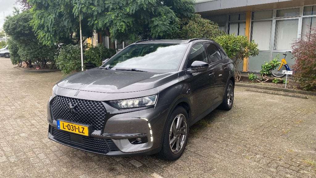 DS 7 Crossback Rivoli 1.6 225 pk grijs/ pano/ leer/ trekhaak, Auto's, 1550 kg, Zwart, 4 cilinders, Leder