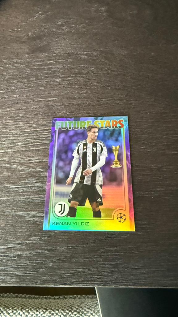 Topps Kenan Yildiz future stars /299 genummerd, Ophalen of Verzenden, Zo goed als nieuw, Buitenlandse clubs, Spelerskaart